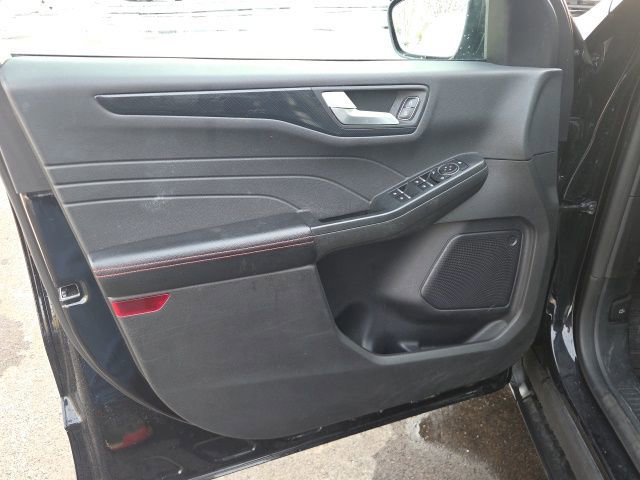 Certified 2024 Ford Escape ST-Line w/ Cold Weather Package image 28