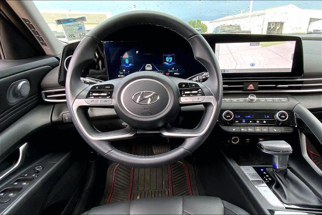 Used 2023 Hyundai Elantra Limited FWD image 6