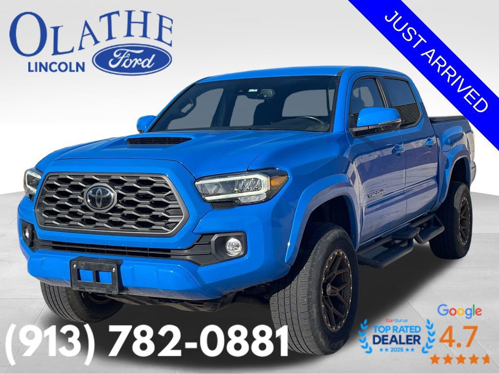 Used 2021 Toyota Tacoma TRD Sport image 2