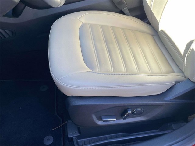 Certified 2019 Ford Edge SEL w/ Equipment Group 201A image 14