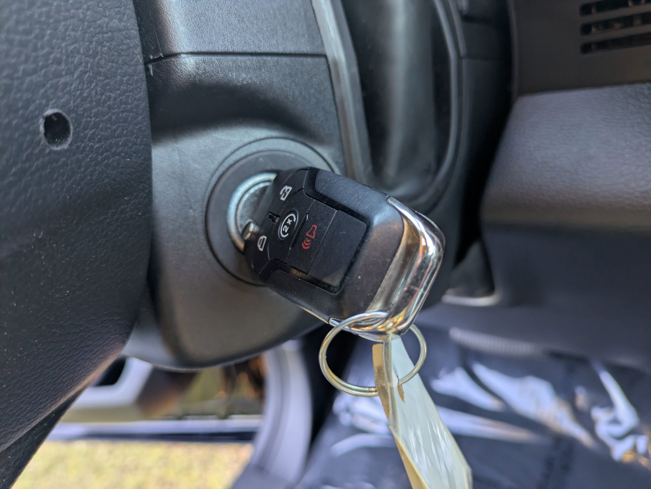 Certified 2020 Ford F250 Lariat w/ Tremor Off-Road Package image 20