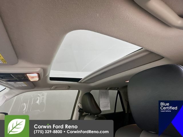 Used 2022 Toyota 4Runner SR5 Premium w/ Moonroof Package AWD/4WD image 25