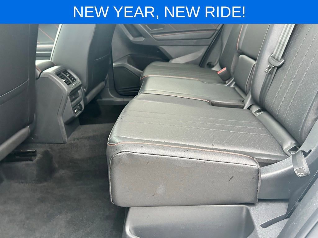 Used 2024 Volkswagen Tiguan Wolfsburg Edition image 20