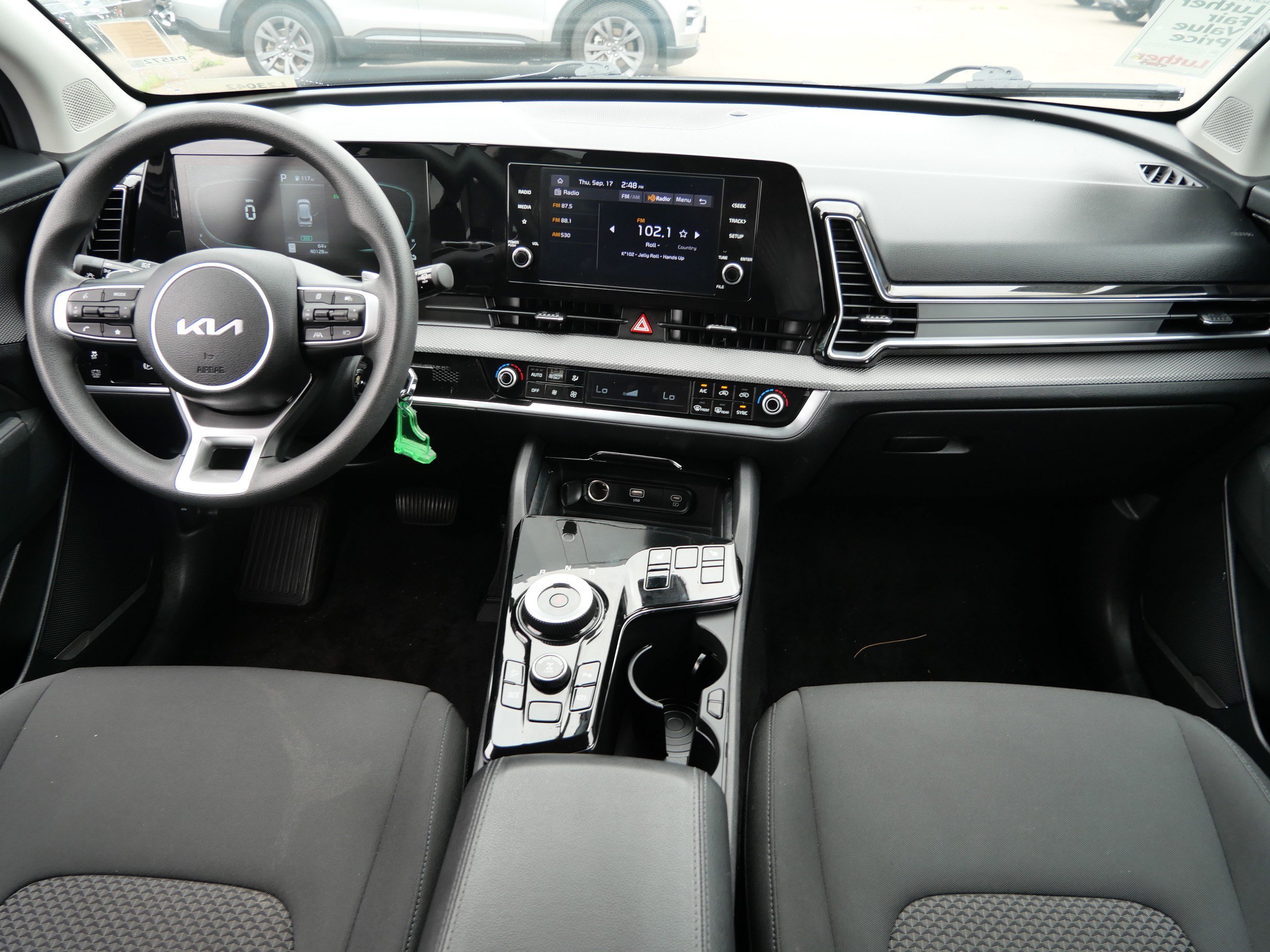 Used 2023 Kia Sportage LX AWD/4WD image 10