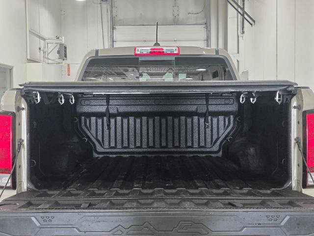 Used 2023 Chevrolet Colorado Trail Boss AWD/4WD image 17