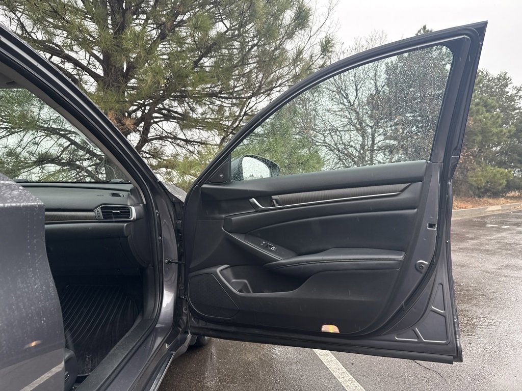 Used 2018 Honda Accord EX-L image 29