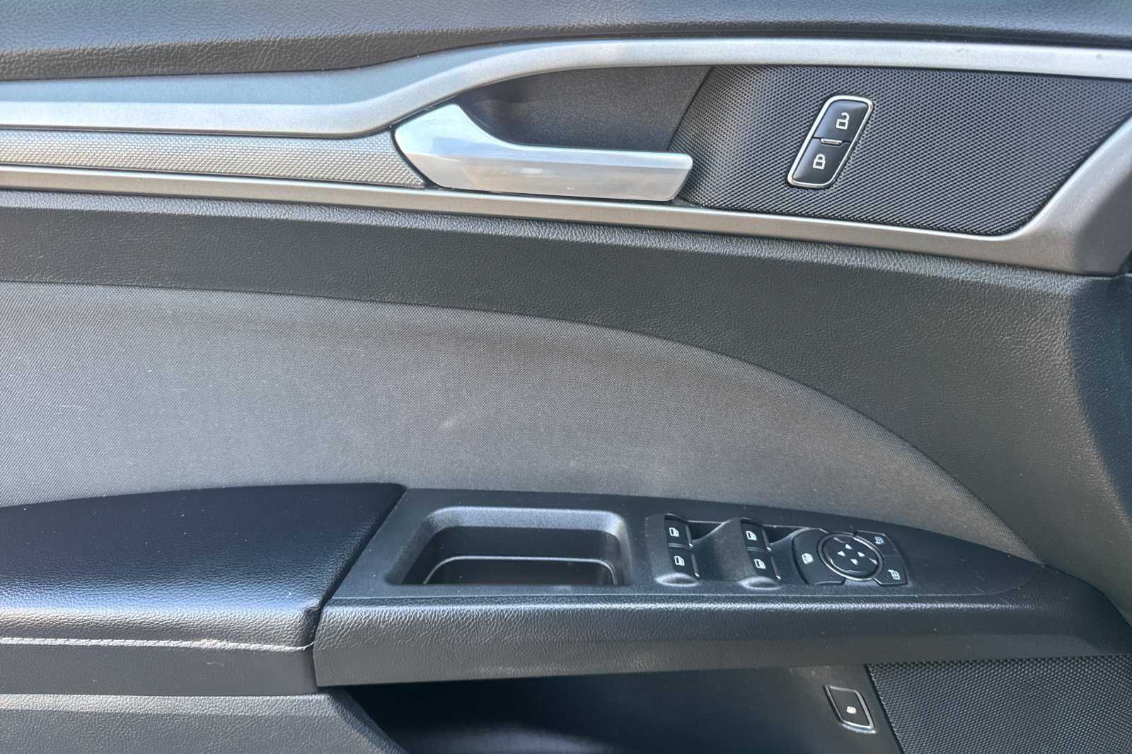 Certified 2019 Ford Fusion SE FWD image 11