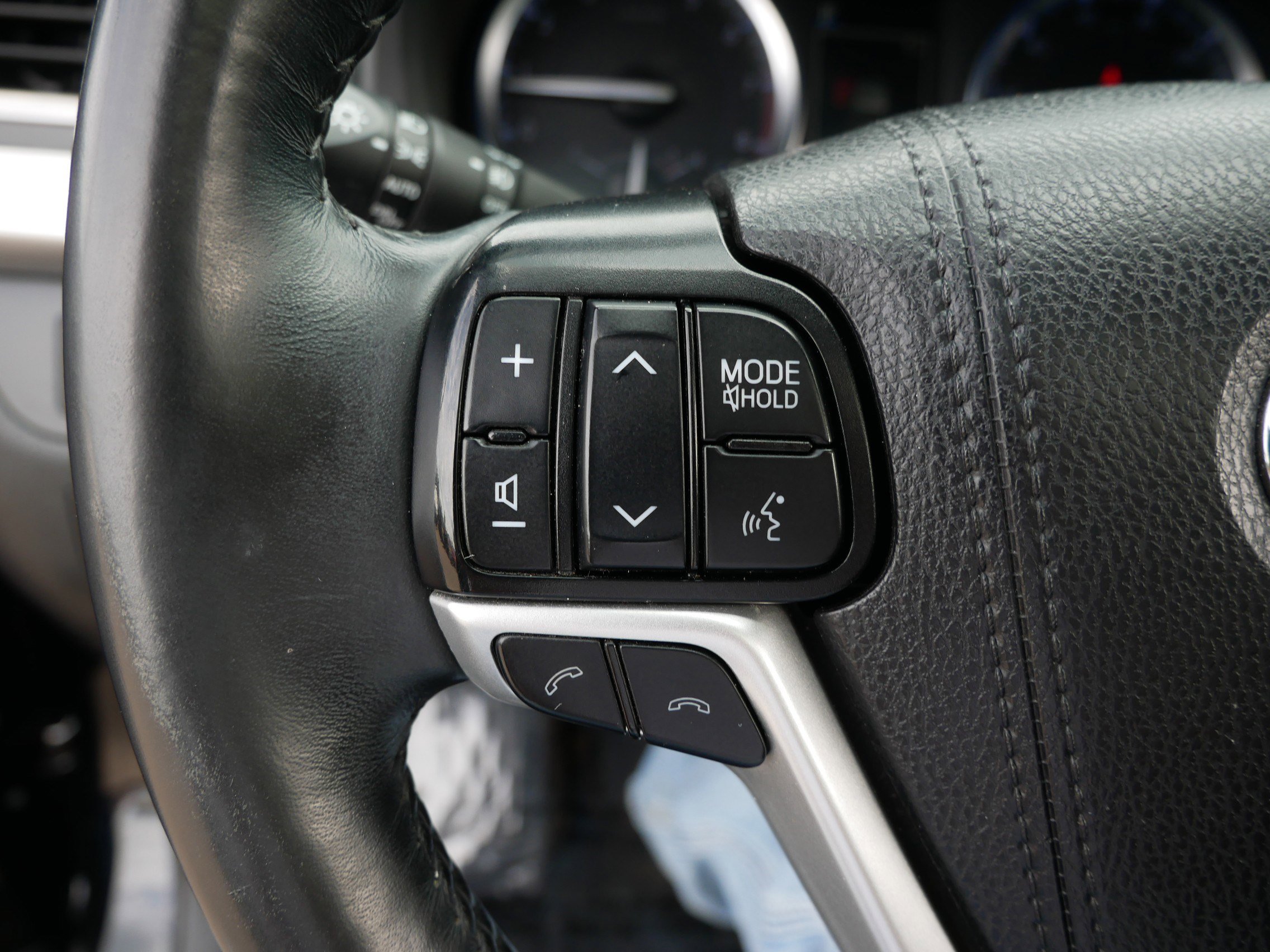 Used 2019 Toyota Highlander SE AWD/4WD image 27