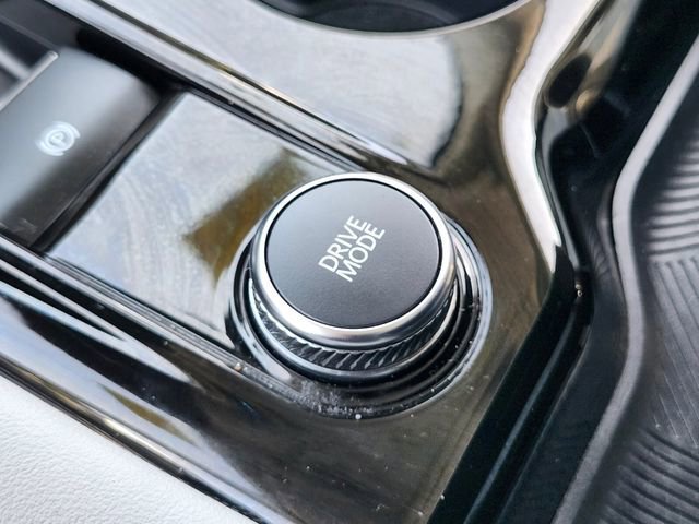 Certified 2025 Ford Explorer Platinum w/ LUX Leather Package image 29