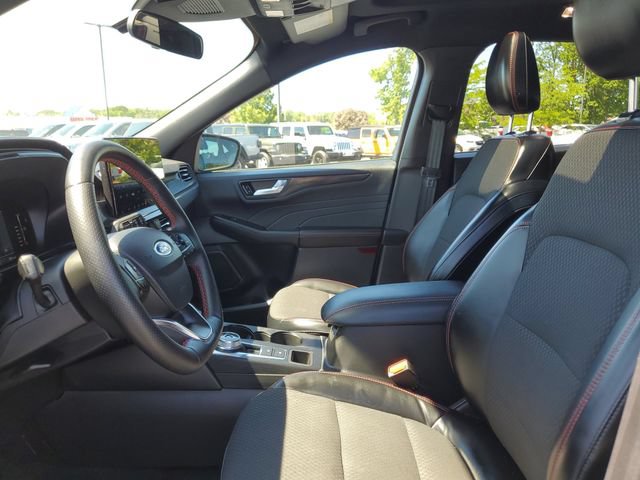 Certified 2024 Ford Escape ST-Line w/ Tech Pack #1 AWD/4WD image 10