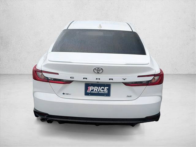 Used 2025 Toyota Camry SE w/ Convenience Package FWD image 6