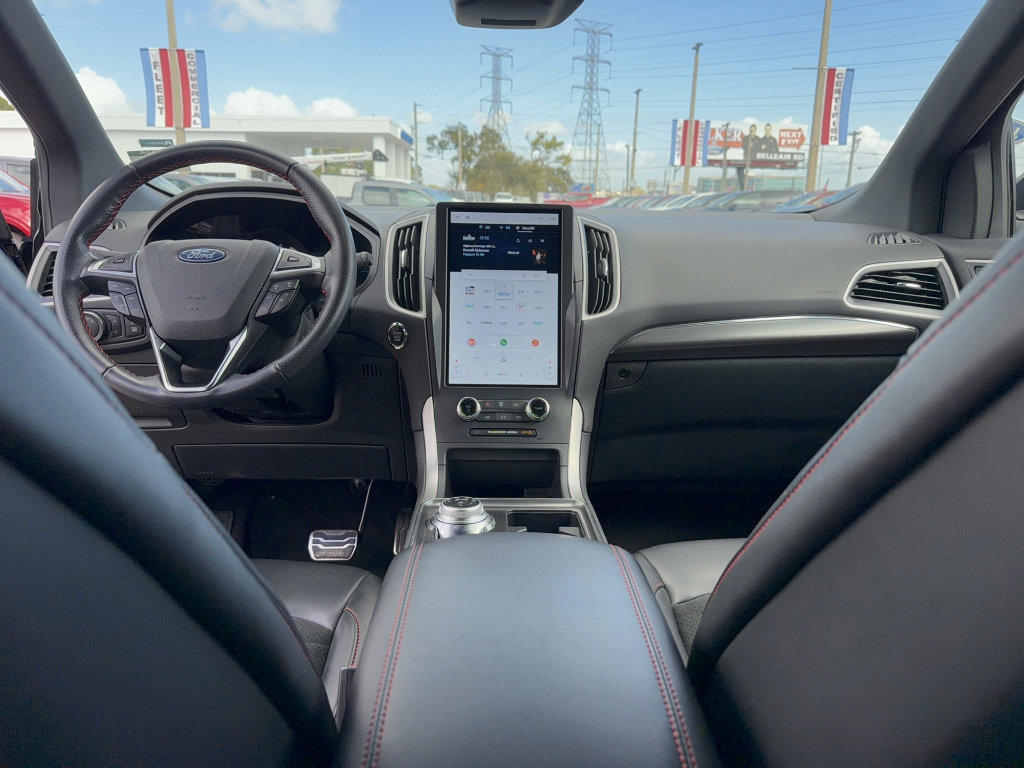Certified 2024 Ford Edge ST-Line image 25