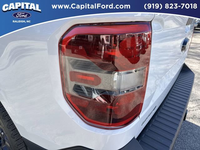 Certified 2025 Ford Maverick Lariat w/ Black Appearance Package image 15