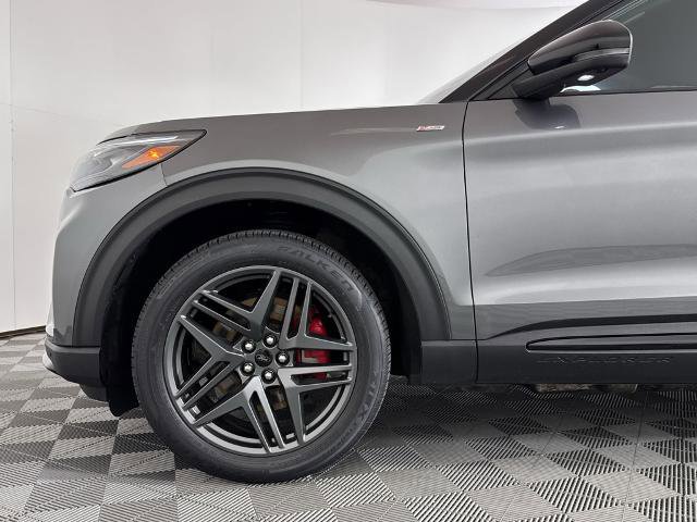 Certified 2025 Ford Explorer ST-Line w/ ST-Line Street Pack image 20