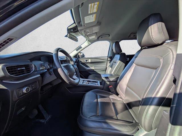 Certified 2022 Ford Explorer XLT w/ Equipment Group 202A image 15