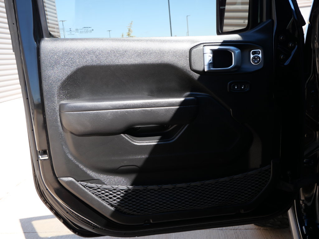 Used 2022 Jeep Wrangler Unlimited Sport AWD/4WD image 14