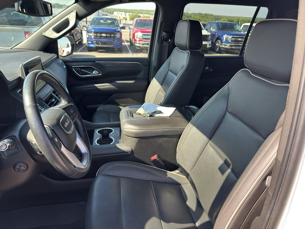 Used 2022 GMC Yukon XL SLT w/ SLT Premium Package AWD/4WD image 15
