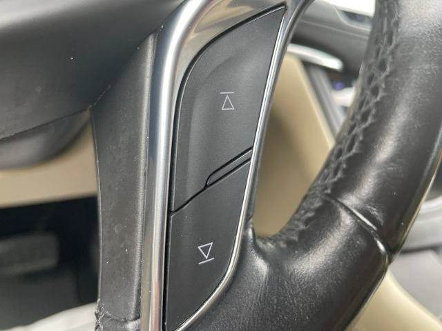 Used 2019 Cadillac XT5 Premium Luxury w/ Driver Assist Package AWD/4WD image 17