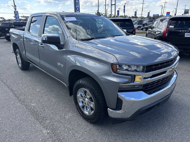 Used 2020 Chevrolet Silverado 1500 LT w/ Texas Edition RWD image 3