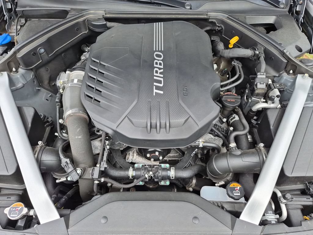 Used 2022 Genesis G70 3.3T Launch Edition AWD/4WD image 37