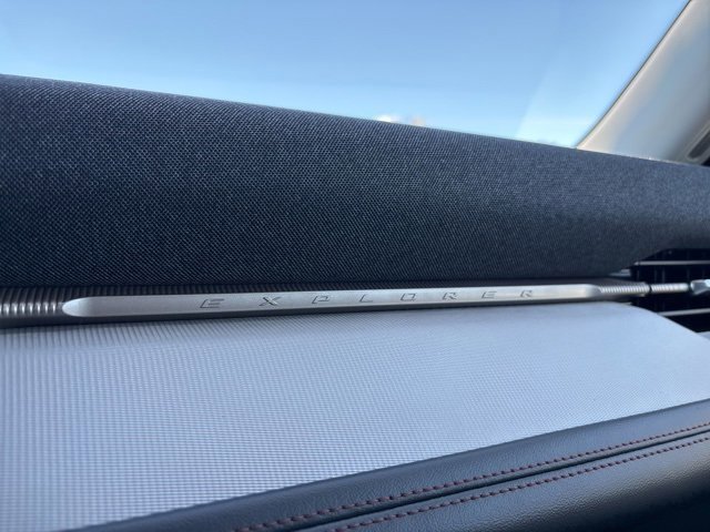 Certified 2025 Ford Explorer Active image 29