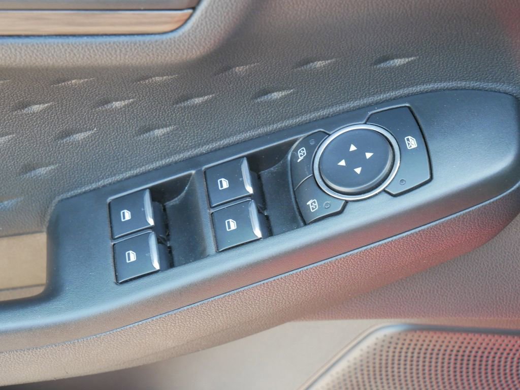 Certified 2020 Ford Escape Titanium AWD/4WD image 18