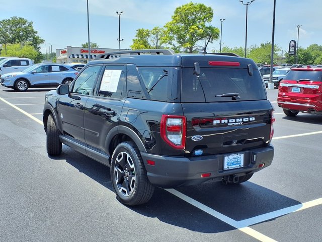 Certified 2023 Ford Bronco Sport Outer Banks w/ Tech Package AWD/4WD image 3