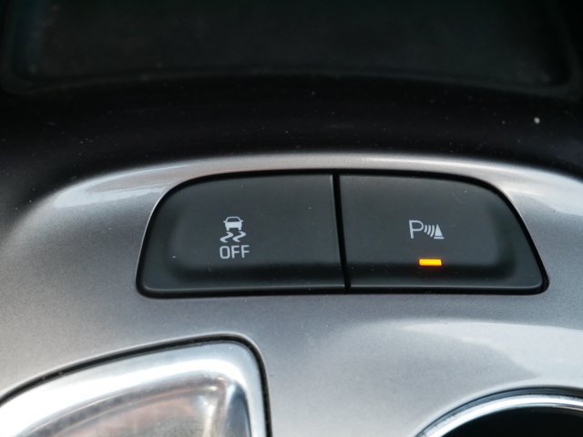 Used 2017 Chevrolet Malibu LT w/ Driver Confidence Package FWD image 24