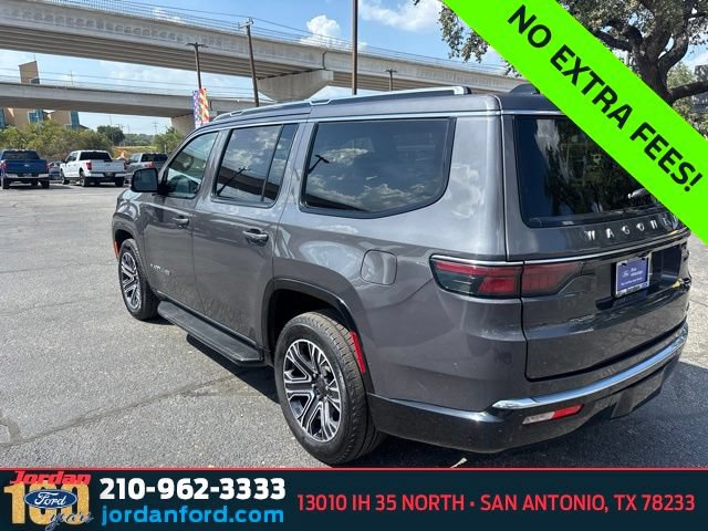 Used 2024 Jeep Wagoneer Series II w/ Flexible Seating Group RWD image 5