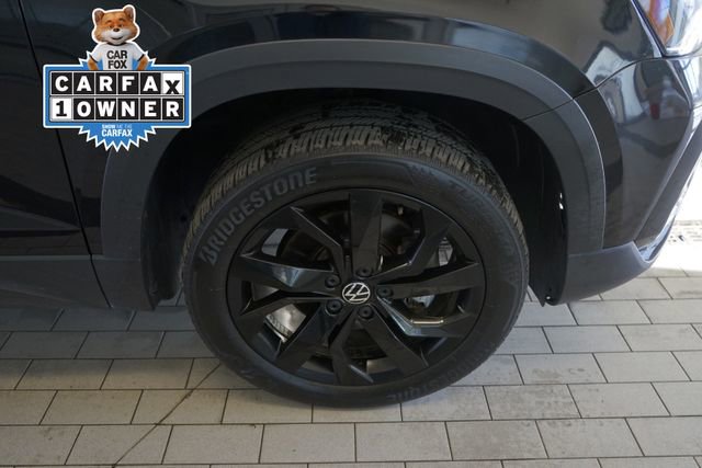Used 2023 Volkswagen Taos SE image 14