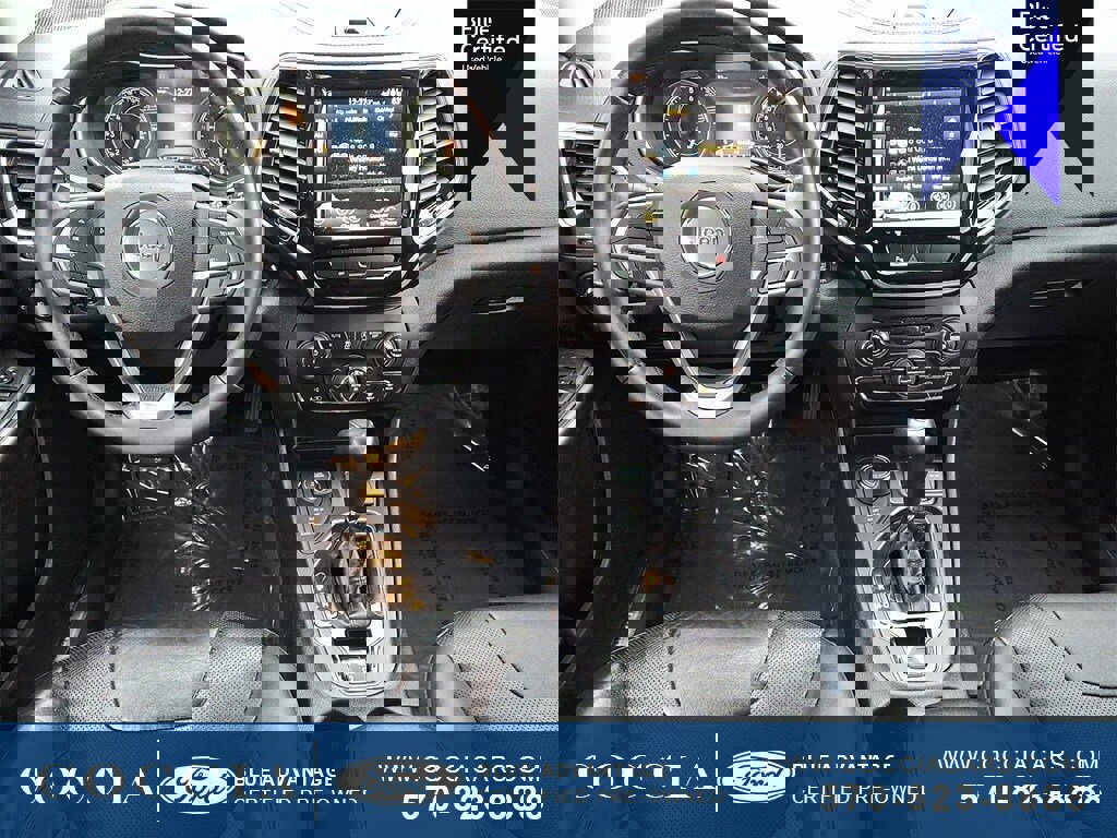 Used 2019 Jeep Cherokee Limited image 11