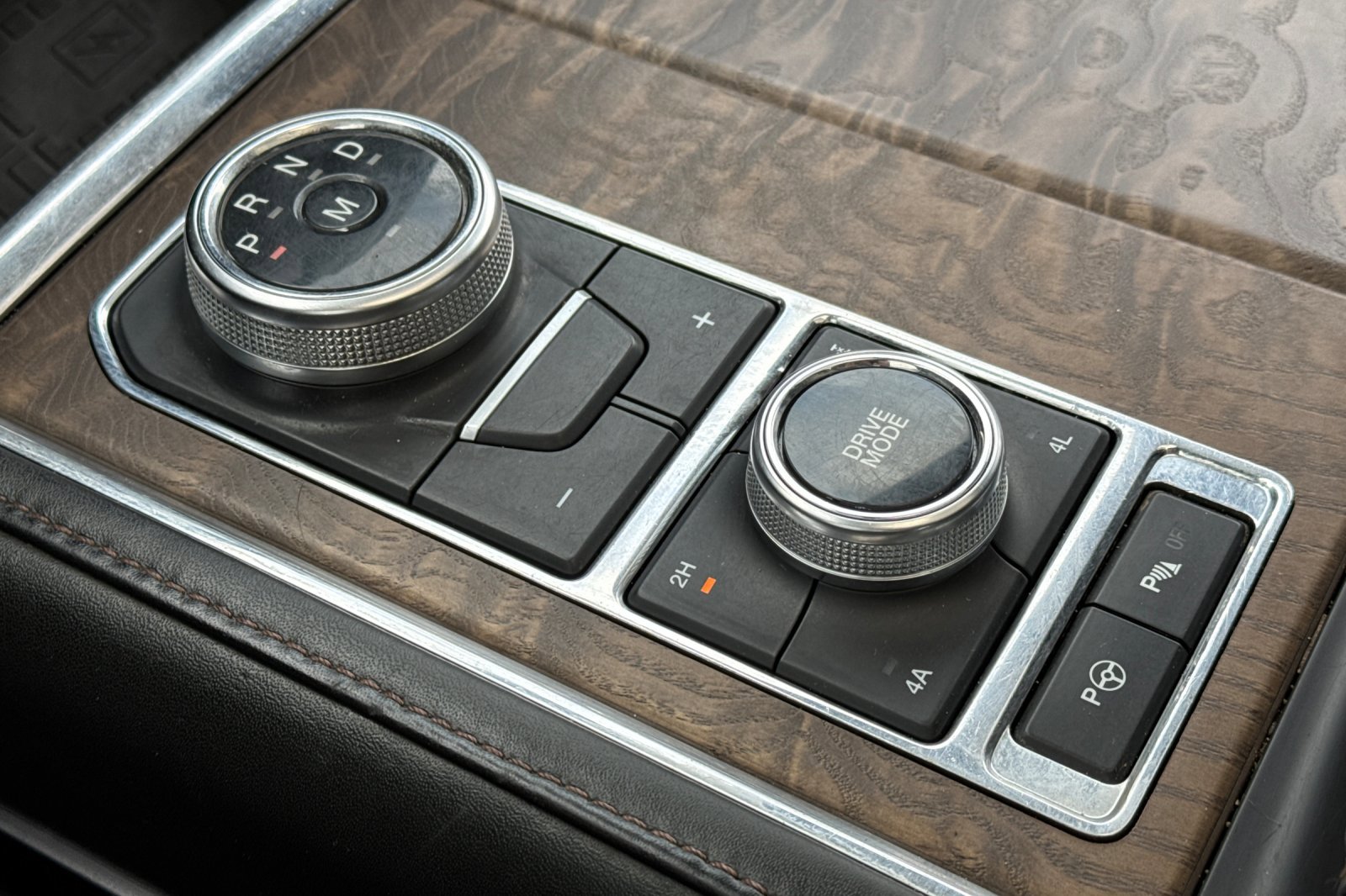 Certified 2020 Ford Expedition Platinum AWD/4WD image 23