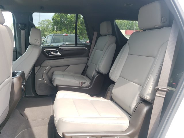 Used 2022 Chevrolet Tahoe LT w/ Luxury Package AWD/4WD image 14