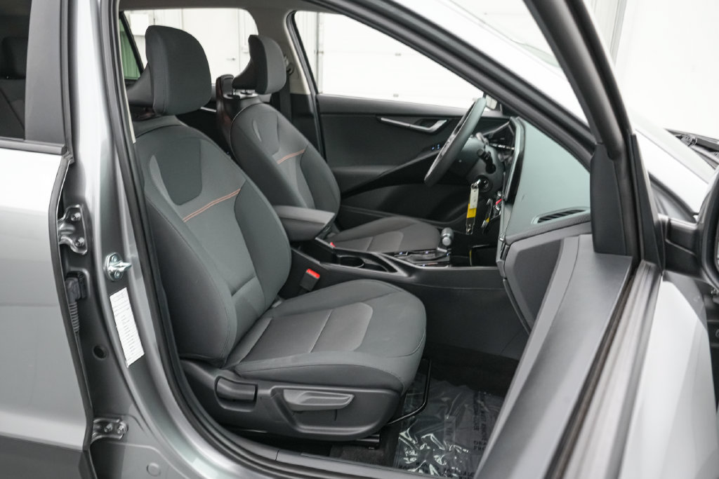 Used 2025 Kia Niro LX FWD image 20