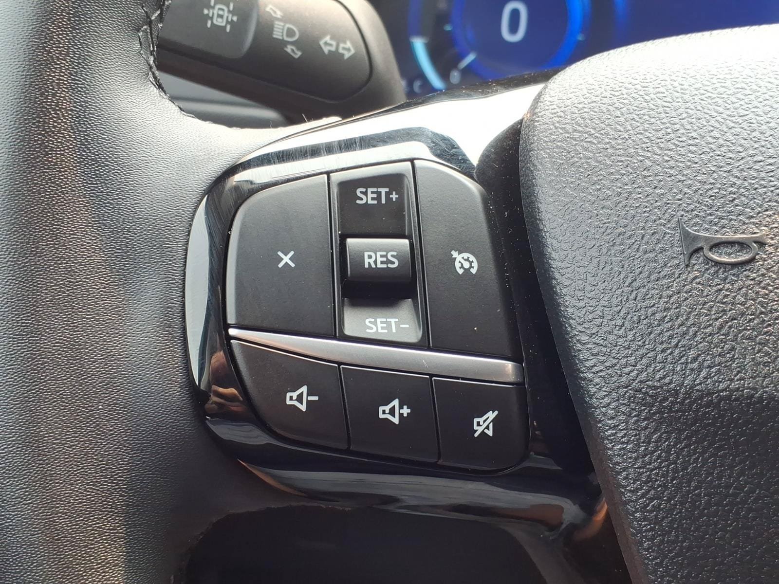 Certified 2022 Ford Escape SEL w/ Technology Package AWD/4WD image 29
