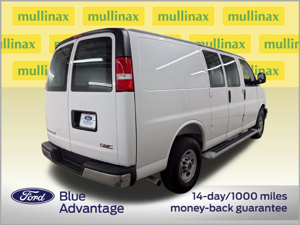 Used 2025 GMC Savana 2500 w/ Driver Convenience Package RWD image 3