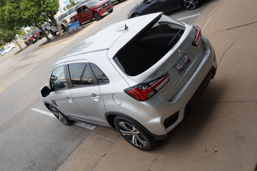 Used 2025 Mitsubishi Outlander Sport ES AWD/4WD image 11