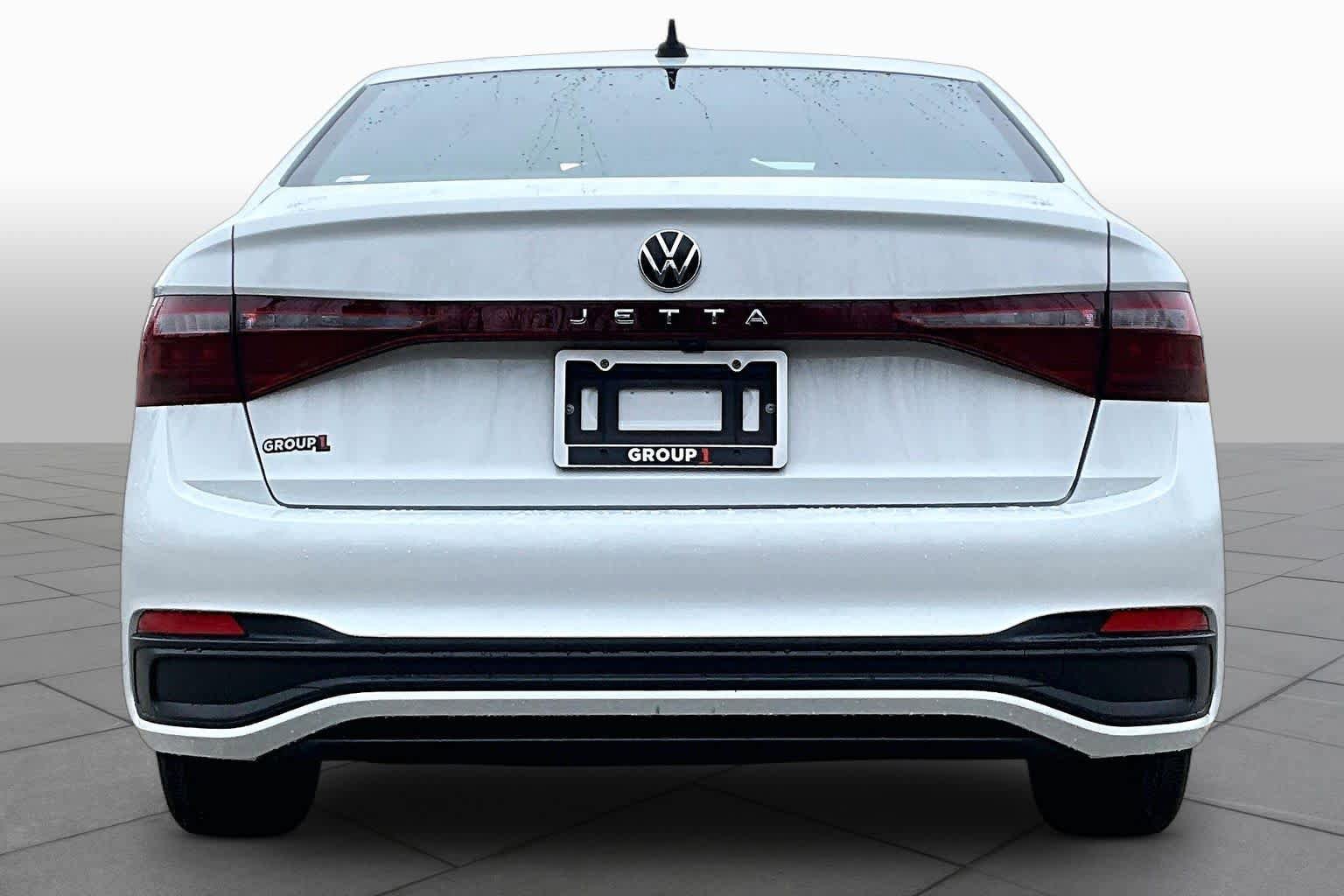 Used 2025 Volkswagen Jetta Sport FWD image 5