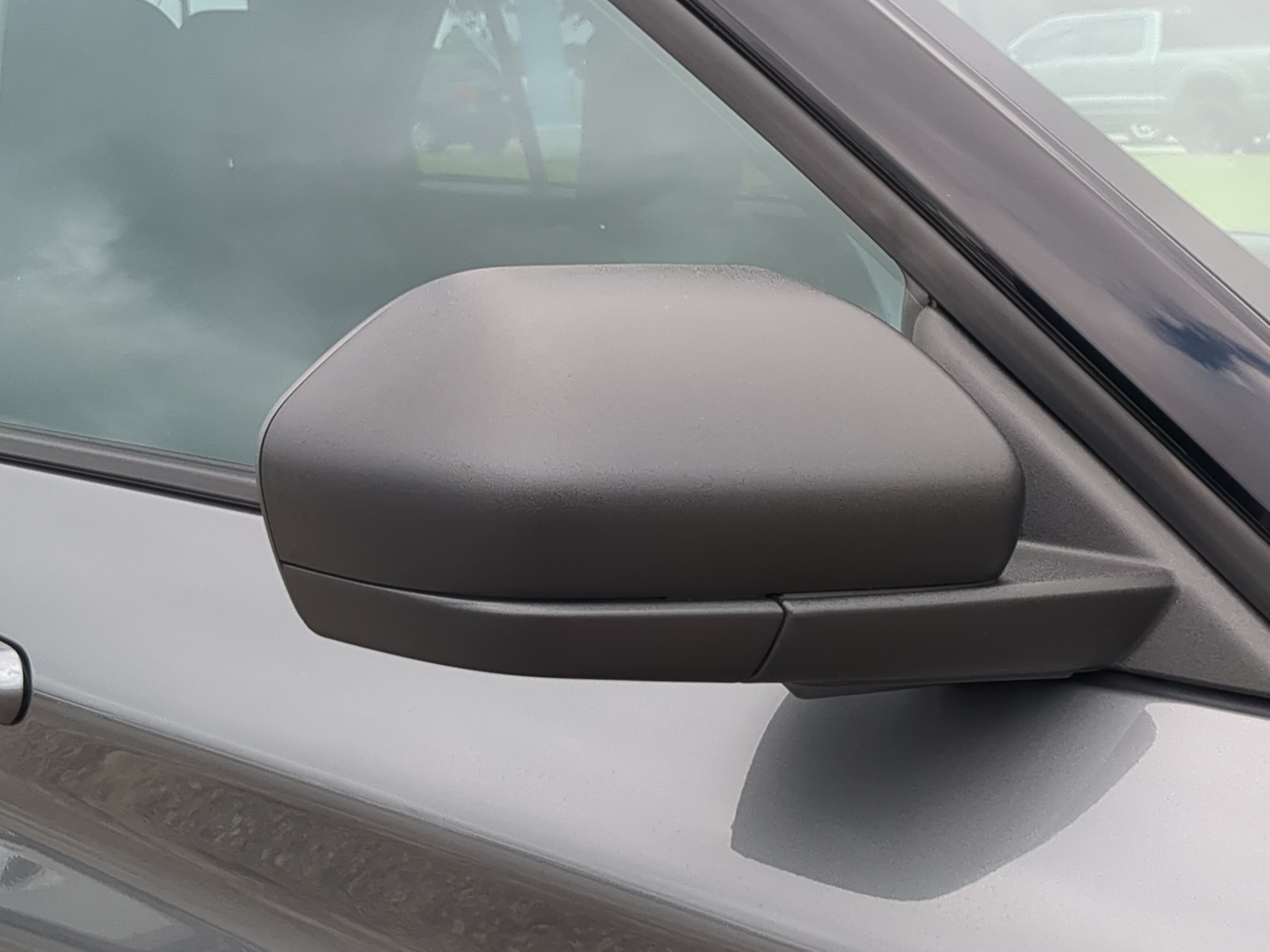 Certified 2025 Ford Explorer Active w/ Active Comfort Package RWD image 10