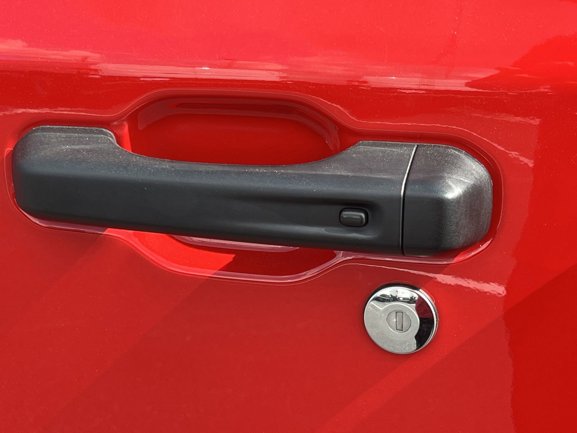 Used 2025 Jeep Wrangler Unlimited Sahara w/ Safety Group image 30