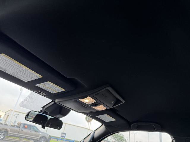 Used 2024 Nissan Frontier Pro-X image 16