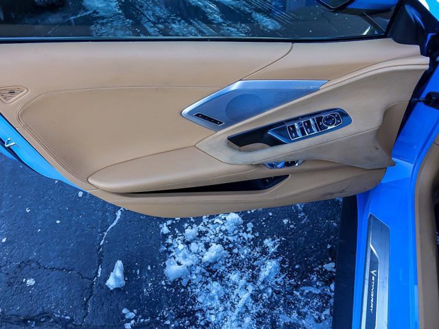 Used 2021 Chevrolet Corvette Stingray Premium Conv w/ Z51 Performance Package image 26