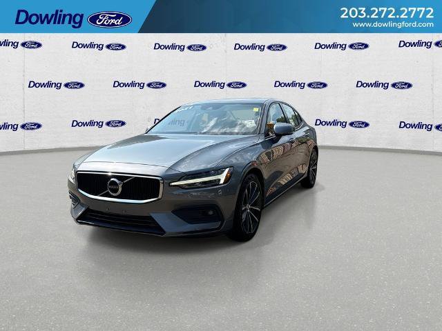 Used 2021 Volvo S60 T5 Momentum w/ Protection Package FWD image 4