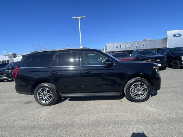 Certified 2025 Ford Expedition Active image 6