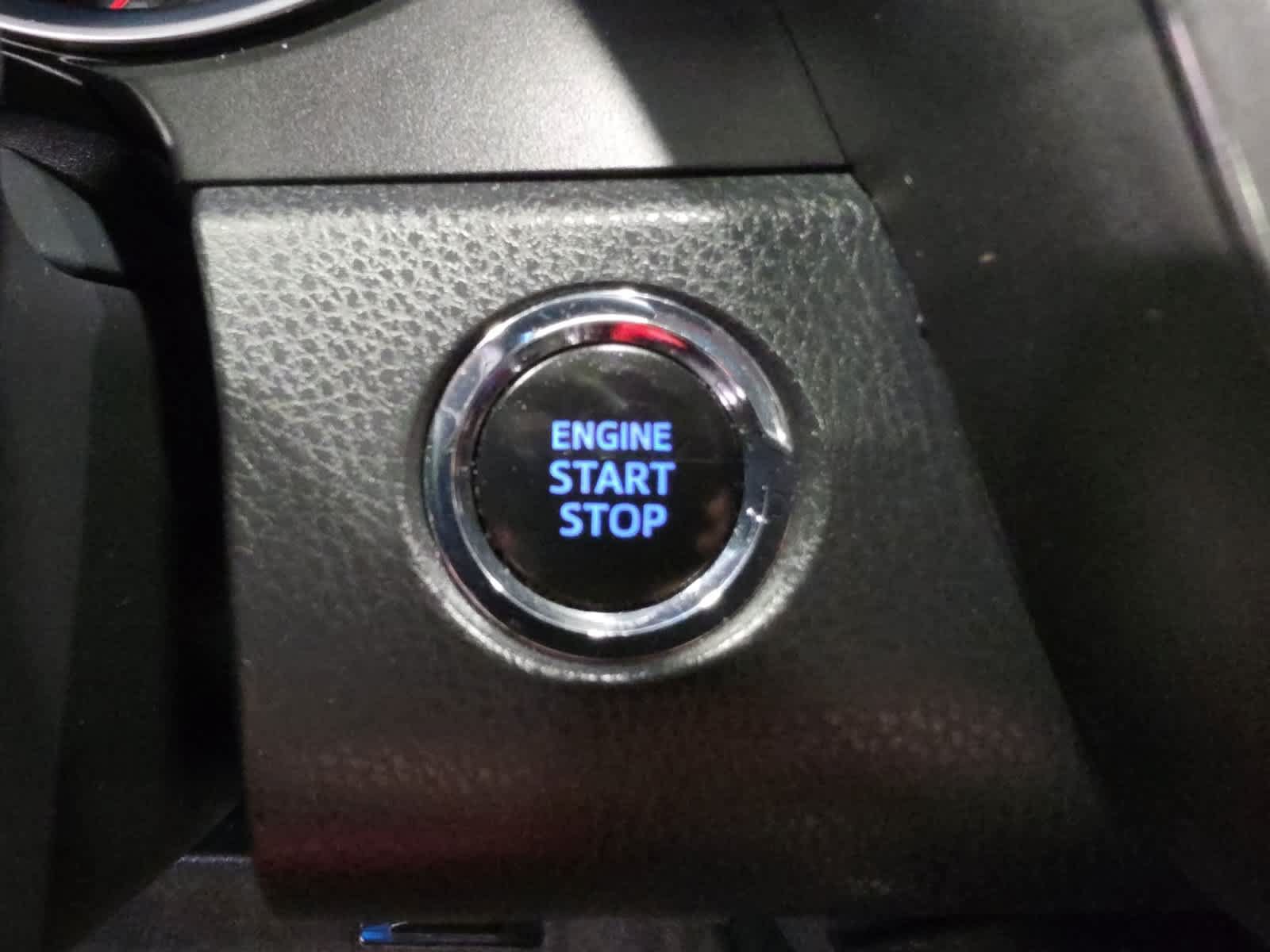 Used 2019 Toyota Camry XSE FWD image 23