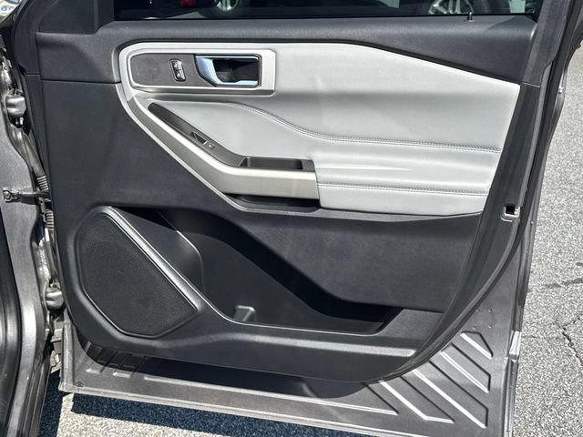 Certified 2021 Ford Explorer XLT w/ Equipment Group 202A RWD image 16