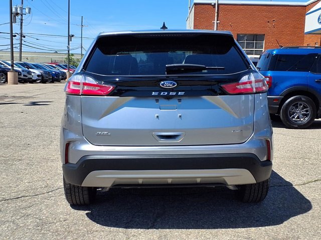 Certified 2024 Ford Edge SEL w/ Convenience Package AWD/4WD image 23