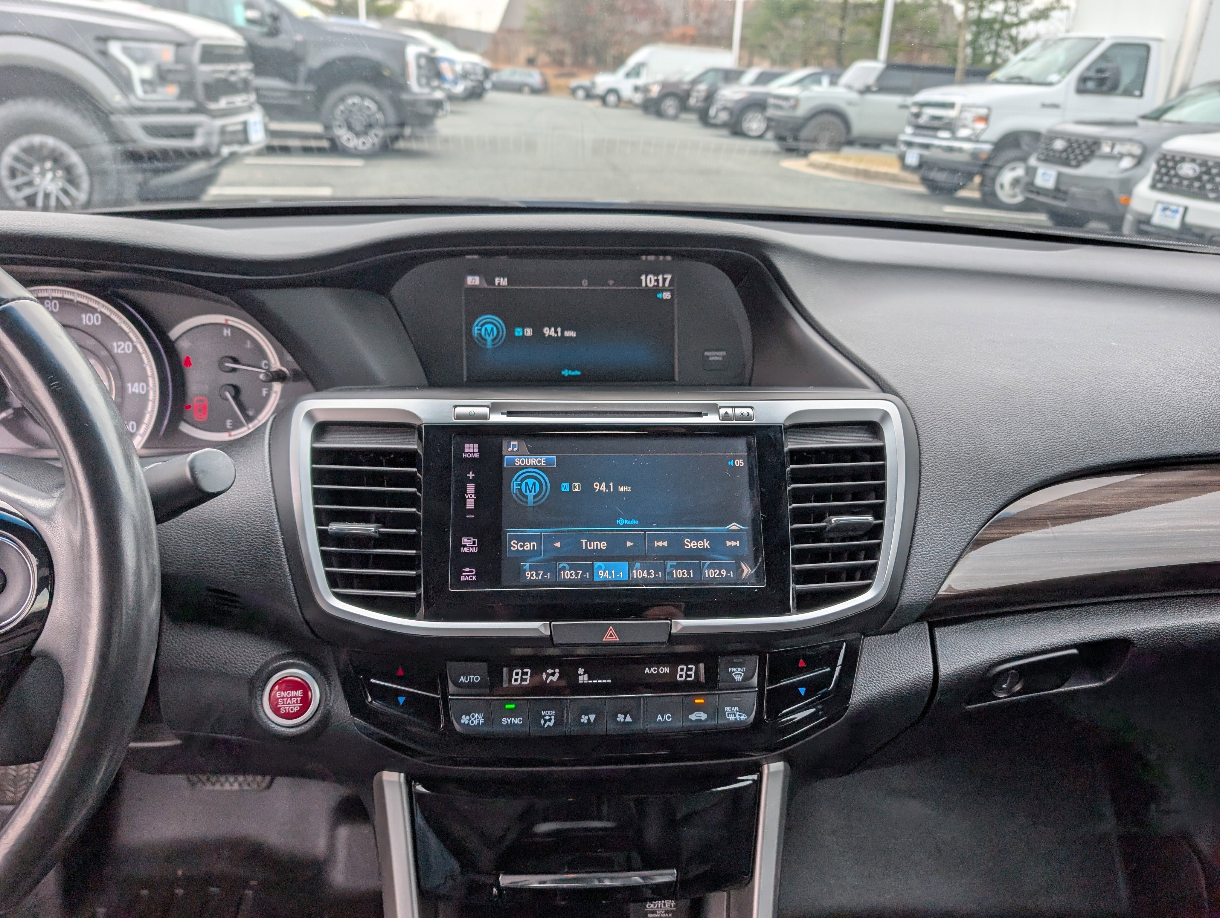 Used 2017 Honda Accord EX-L image 16