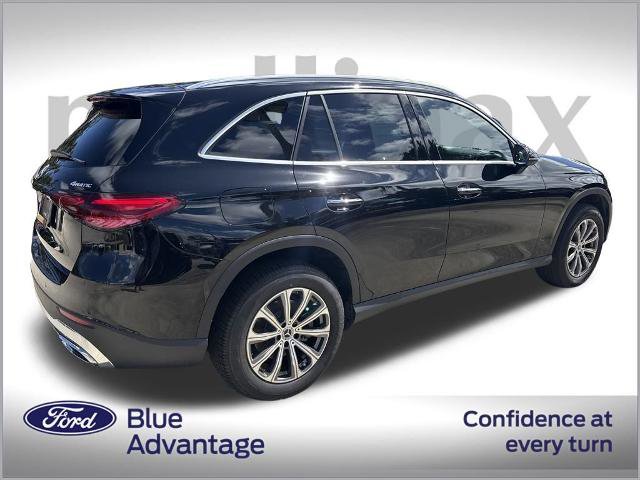 Used 2024 Mercedes-Benz GLC 300 4MATIC image 4
