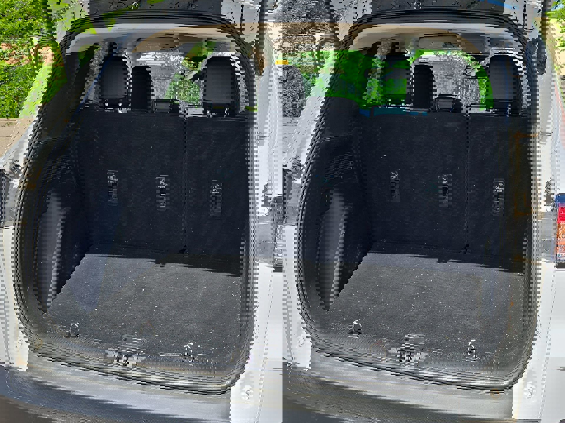 Certified 2020 Ford Escape SEL FWD image 21